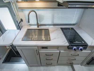 2026 Thor Motor Coach Quantum - Photo 13