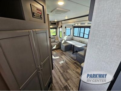 2022 CrossRoads RV Volante - Photo 11