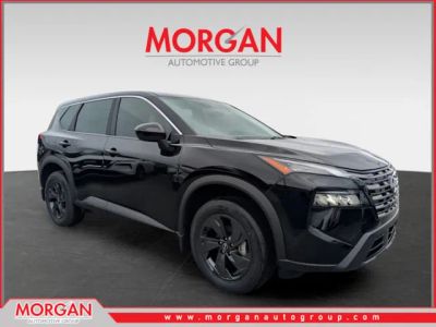 2026 Nissan Rogue SV in Black — front three-quarter view