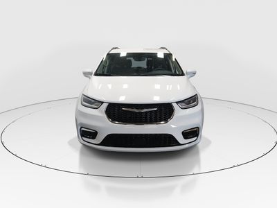 2022 Chrysler Pacifica - Photo 2