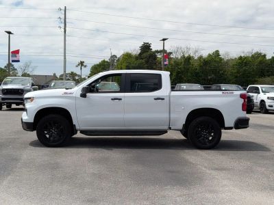 2025 Chevrolet Silverado 1500 - Photo 2