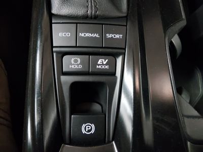 2025 Toyota Camry — photo 17 view