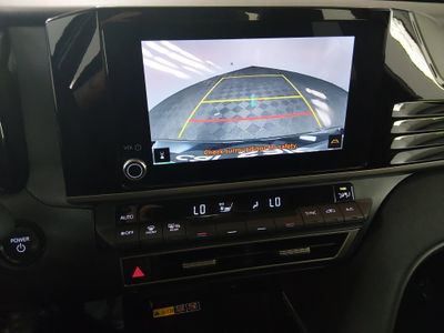 2025 Toyota Camry — photo 16 view