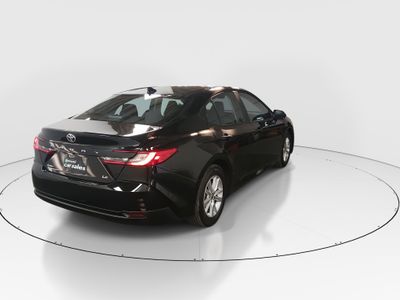 2025 Toyota Camry — photo 7 view