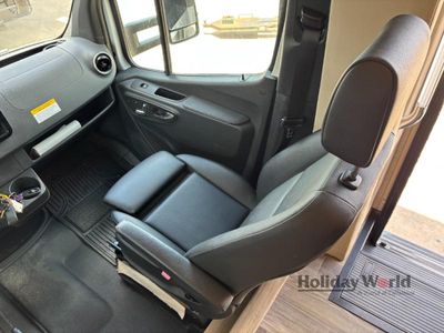 2020 Tiffin Motorhomes Wayfarer - Photo 8