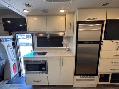 2020 Tiffin Motorhomes Wayfarer - Photo 15