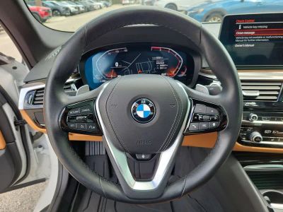 2022 BMW 5 Series — photo 23 view