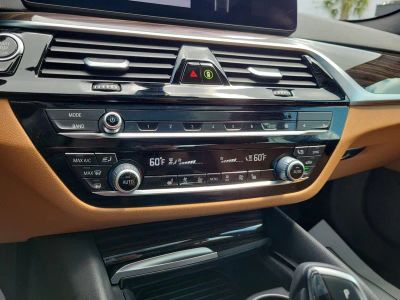 2022 BMW 5 Series — photo 30 view