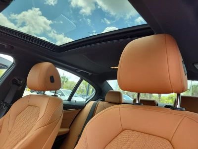 2022 BMW 5 Series — photo 20 view