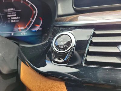 2022 BMW 5 Series — photo 29 view