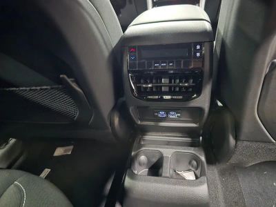 2025 Jeep Grand Cherokee L — photo 33 view