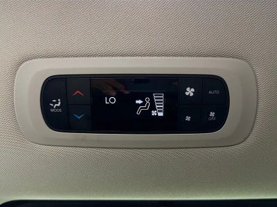 2023 Chrysler Pacifica — photo 25 view