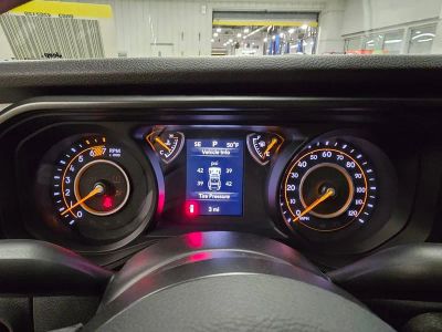 2026 Jeep Wrangler — photo 19 view