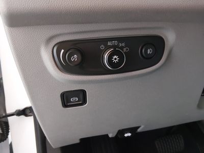 2024 GMC Terrain — photo 13 view