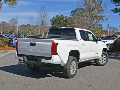 2026 Toyota Tacoma - Photo 2