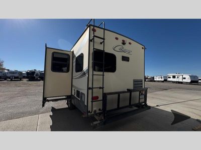 2018 Keystone RV Keystone - Photo 5