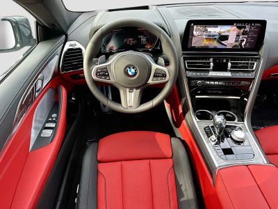 2026 BMW 8 Series — photo 18 view
