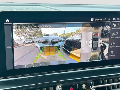 2026 BMW 8 Series — photo 13 view