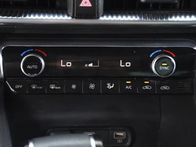 2021 Kia K5 — photo 16 view