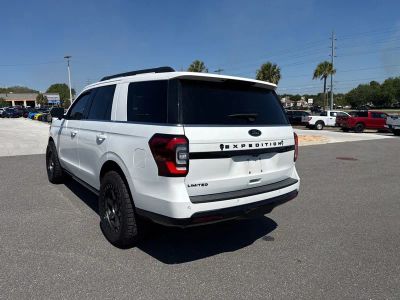 2023 Ford Expedition — rear three-quarter view
