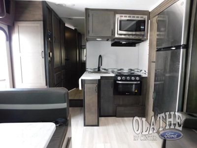 2024 Coachmen RV Leprechaun - Photo 14