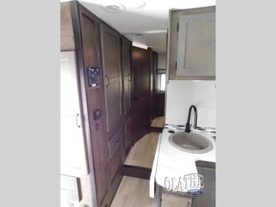 2024 Coachmen RV Leprechaun - Photo 19