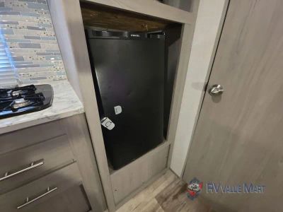 2022 Dutchmen RV Coleman — photo 22 view