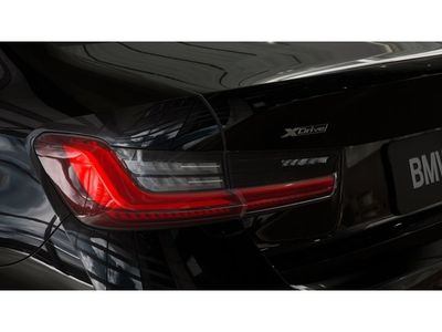 2026 BMW 3 Series - Photo 8