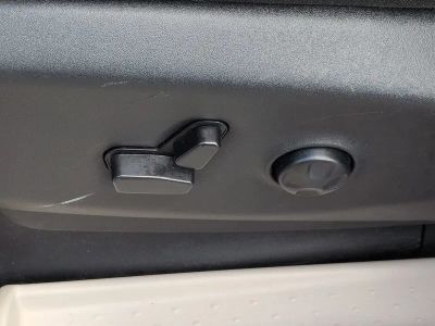 2024 Chrysler Pacifica Hybrid — photo 20 view