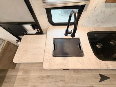 2022 Forest River RV Surveyor Legend - Photo 8