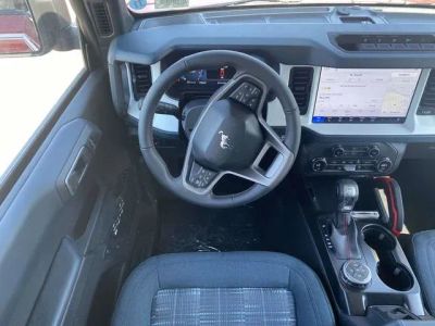 2026 Ford Bronco — photo 10 view