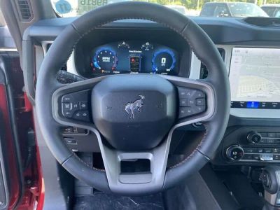 2026 Ford Bronco — photo 13 view