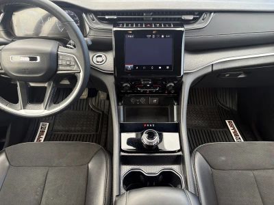 2024 Jeep Grand Cherokee — photo 13 view