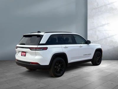 2024 Jeep Grand Cherokee — engine compartment view