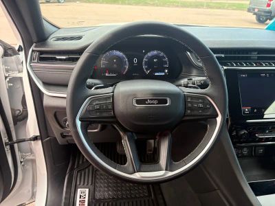 2024 Jeep Grand Cherokee — photo 19 view