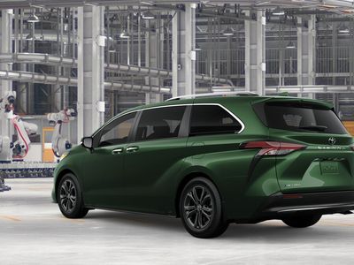 2026 Toyota Sienna - Photo 6