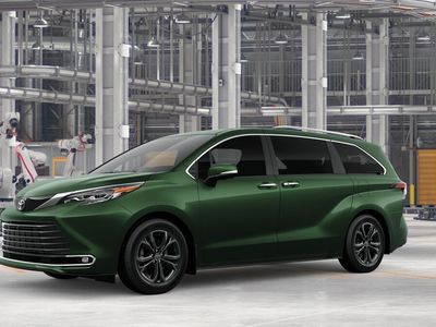 2026 Toyota Sienna - Photo 2