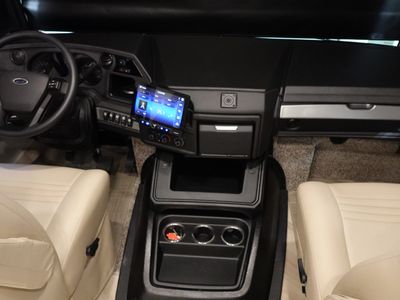 2026 Fleetwood Bounder - Photo 10