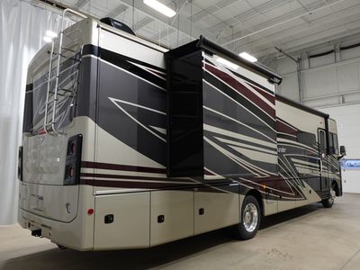 2026 Fleetwood Bounder - Photo 4
