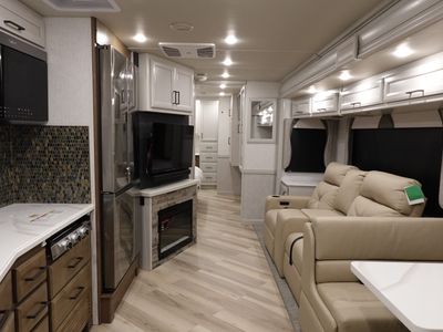 2026 Fleetwood Bounder - Photo 5