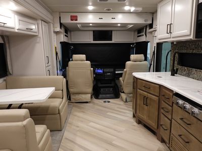 2026 Fleetwood Bounder - Photo 6
