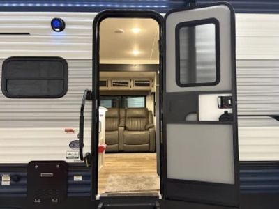 2026 Palomino Puma - Photo 14