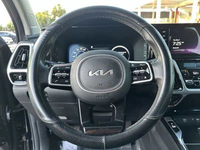 2023 Kia Sorento — photo 11 view
