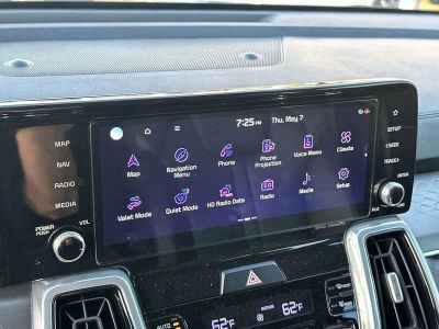 2023 Kia Sorento — photo 12 view