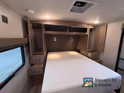 2023 Grand Design Imagine - Photo 25