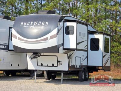 2023 Rockwood Signature 2442BS - Photo 6