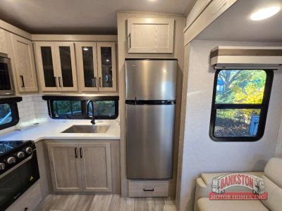 2023 Rockwood Signature 2442BS - Photo 13
