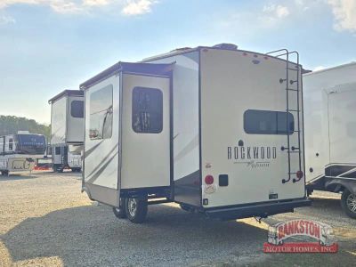 2023 Rockwood Signature 2442BS - Photo 5