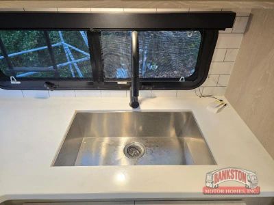 2023 Rockwood Signature 2442BS - Photo 9