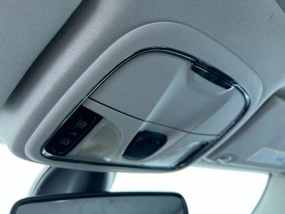2019 Jeep Cherokee — photo 18 view